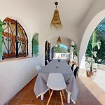 Olivos Feriehus *