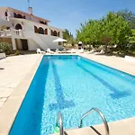 Olivos Feriehus *